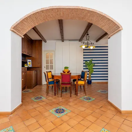 Yourhome - Arches Loft N 10 Apartment *